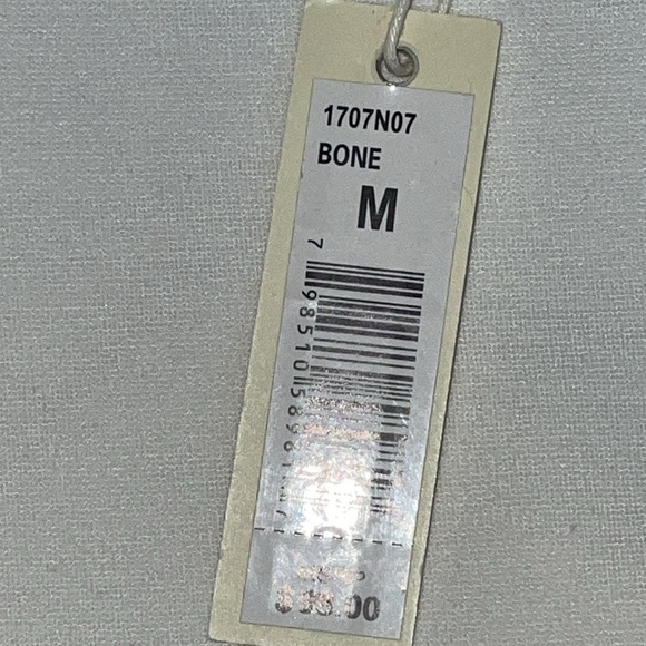 NWT Max Studio White High Waist High Rise Skinny Legging. Ankle Length.  Size M - Picture 3 of 13